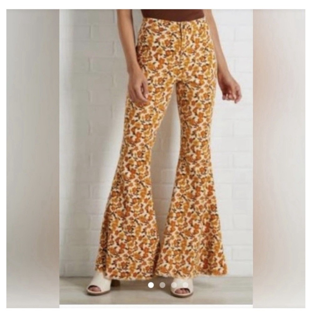Versona Modern floral flare corduroy pants size 2/ Small Y2K Hippie‎ Boho